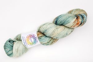 BFL-Silk 4-ply 100g - mint green with rust speckles